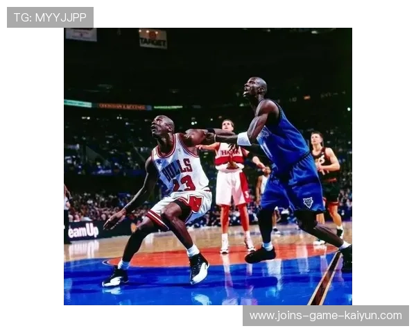 篮球巨星刚喷垃圾话就被帽飞：场上“勇士”变“爆米花”的惊人瞬间